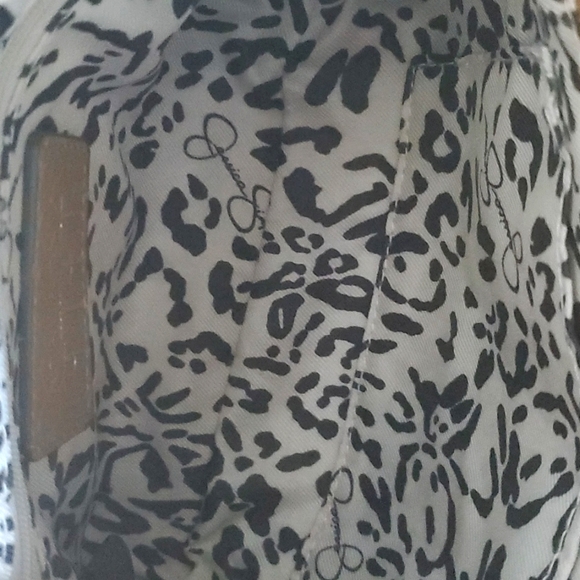 ๐ HOST PICK ๐ Jessica Simpson Crossbody Bag - Picture 7 of 10